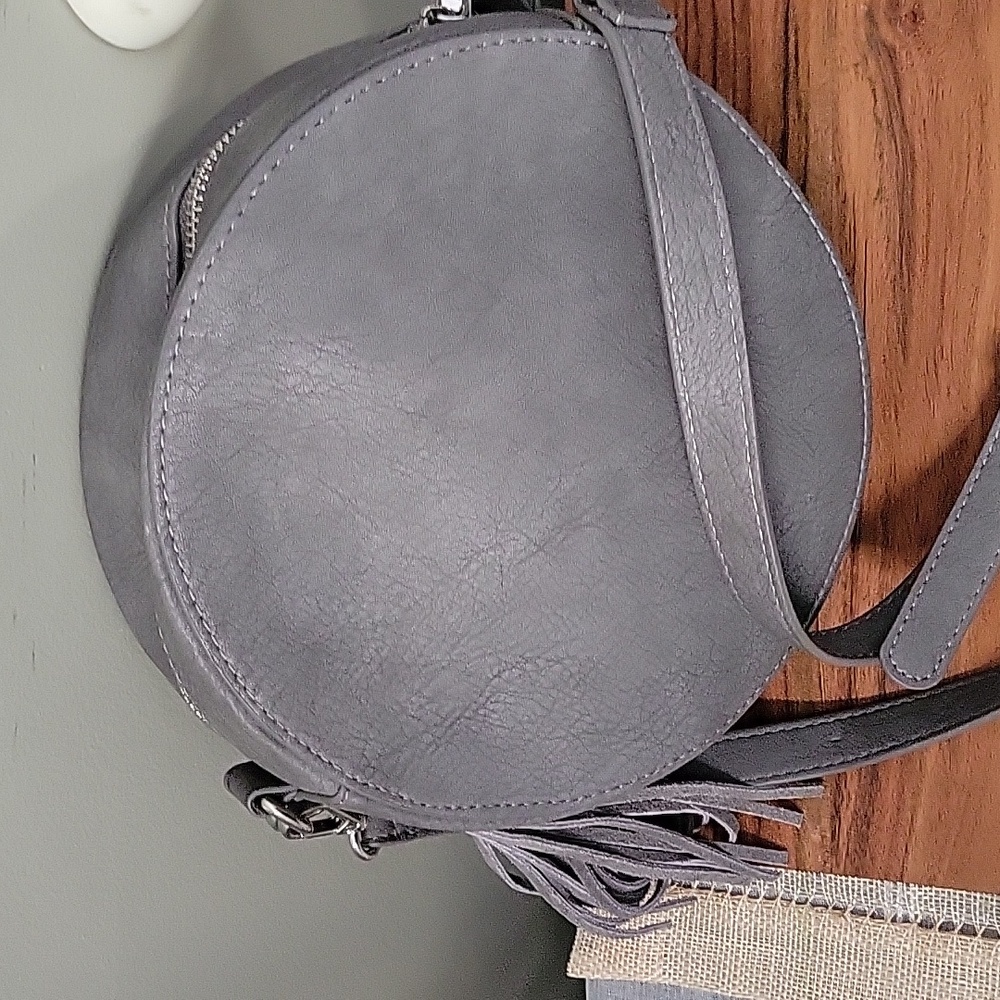 Moda Luxe Rhianna Round Crossbody Evening Crossbody Bag - Picture 5 of 7